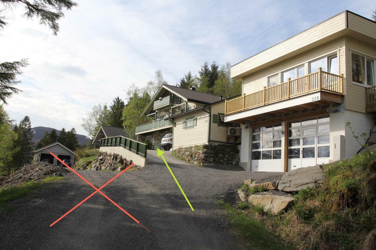 House With Lake View Near Atlantic Road Villa Eide  Exterior photo